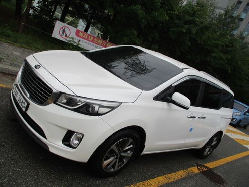 Kia Carnival 11-seater Luxury — пробег 279 000 км — фото 2 из 5