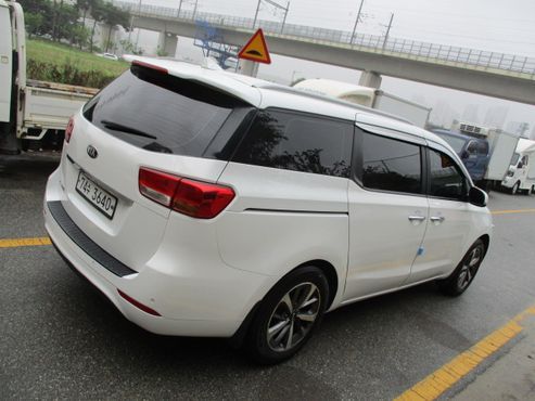 Kia Carnival 11-seater Luxury — пробег 279 000 км — фото 5 из 5