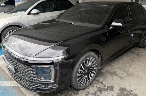 Hyundai Grandeur Exclusive — пробег 2 000 км — фото 2 из 5