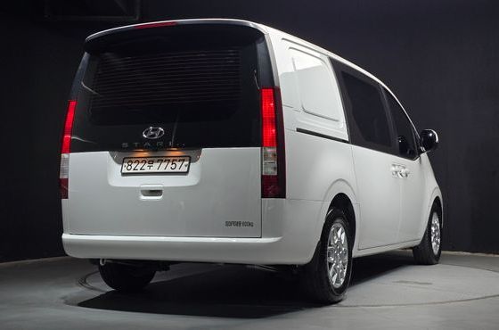 Hyundai Staria Cargo 5-Seater Modern — пробег 58 229 км — фото 2 из 5