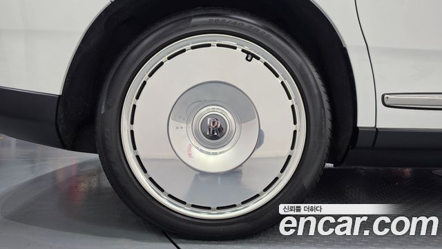Rolls-Royce Cullinan из Кореи Encar