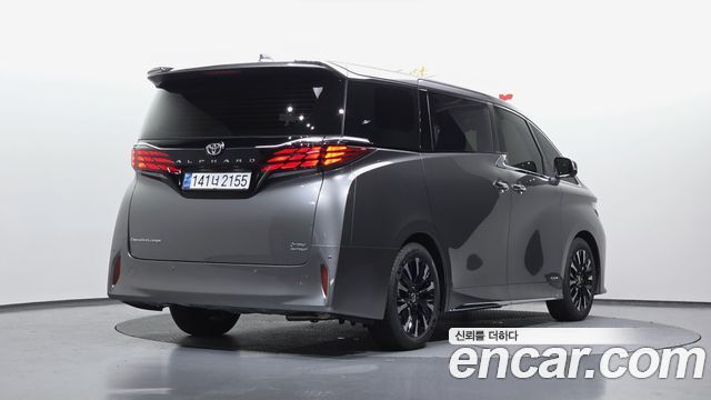 Toyota Alphard 2.5 HEV Executive AWD — пробег 8 072 км — фото 2 из 5