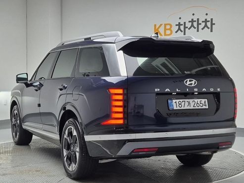 Hyundai Palisade Gasoline 2.5T 2WD 7-Seater Prestige — пробег 4 871 км — фото 2 из 5