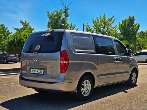 Hyundai Starex 5-Seater VAN CVX Deluxe — пробег 169 701 км — фото 3 из 5
