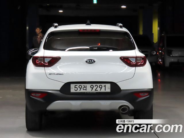 Kia Stonic 1.4 Trendy — пробег 85 200 км — фото 3 из 5