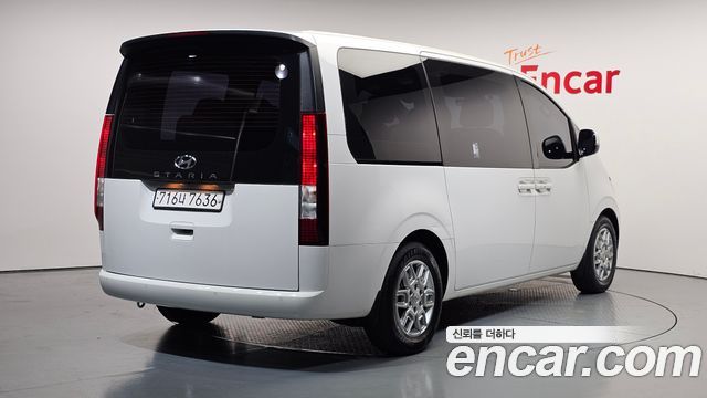 Hyundai Staria из Кореи Encar