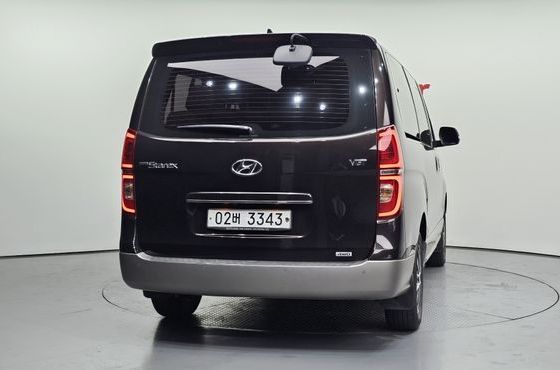 Hyundai Starex 4WD Urban 9-Seater Exclusive — пробег 81 242 км — фото 4 из 5