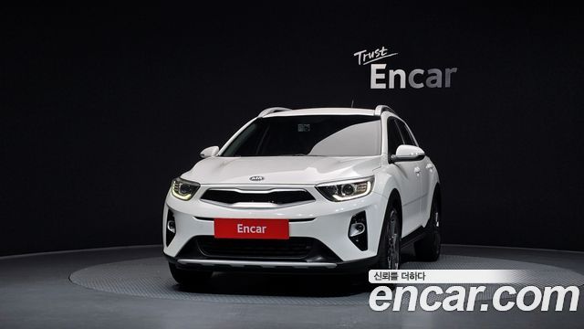 Kia Stonic из Кореи Encar