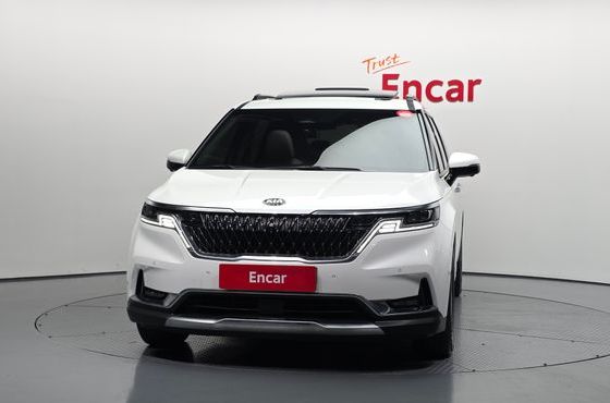 Kia Carnival 9-Seater Signature — пробег 87 681 км — фото 3 из 5