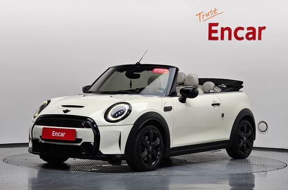 Mini Cooper Convertible Classic Launch Pack Third Generation — пробег 101 015 км — фото 1 из 5