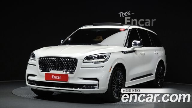 Lincoln Aviator 3.0 Black Label AWD — пробег 29 106 км — фото 1 из 5