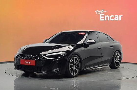 Audi A5 45 TFSI Quattro S Line — пробег 8 000 км — фото 1 из 5