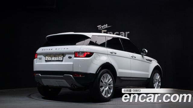 Land Rover Range Rover Evoque 2.0 TD4 HSE — пробег 50 775 км — фото 2 из 5