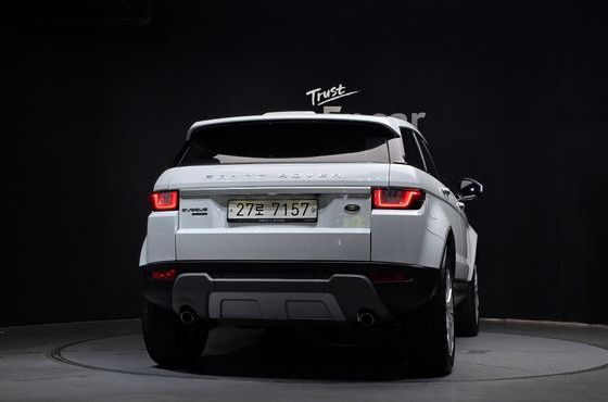 Land Rover Range Rover Evoque 2.0 TD4 HSE — пробег 50 775 км — фото 4 из 5