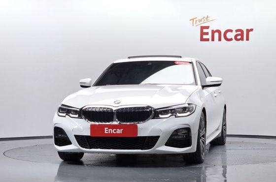 BMW 3-Series 320i M Sport — пробег 84 111 км — фото 3 из 5