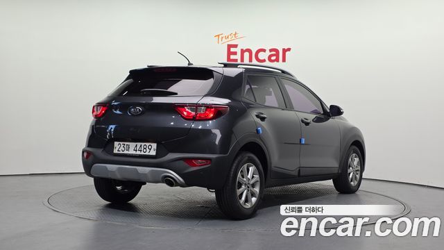 Kia Stonic Diesel 1.6 Deluxe — пробег 91 784 км — фото 2 из 5