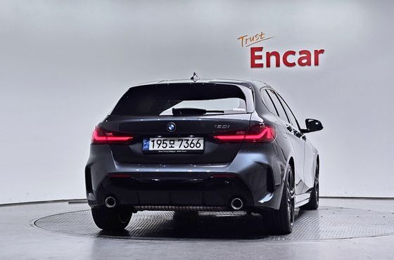 BMW 1-Series 120i M Sports — пробег 38 930 км — фото 4 из 5