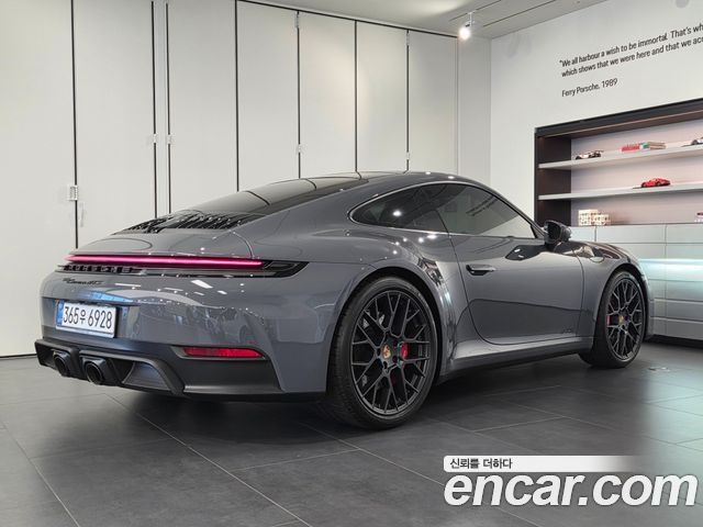 Porsche 911 Carrera GTS — пробег 5 454 км — фото 2 из 5