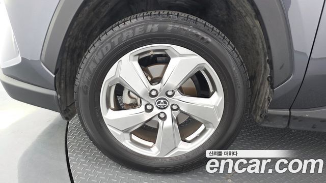 Toyota RAV4 2.5 4WD Hybrid — пробег 39 340 км — фото 5 из 5