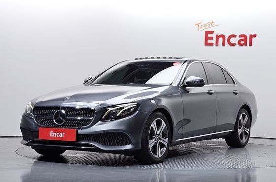 Mercedes-Benz E-Class E300 4MATIC Avnatgarde — пробег 128 330 км — фото 1 из 5