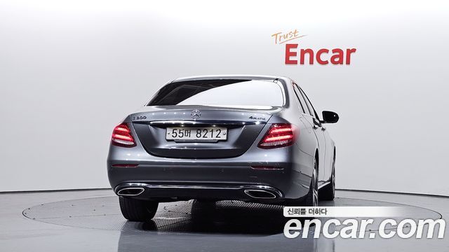 Mercedes-Benz E-Class E300 4MATIC Avnatgarde — пробег 128 330 км — фото 4 из 5