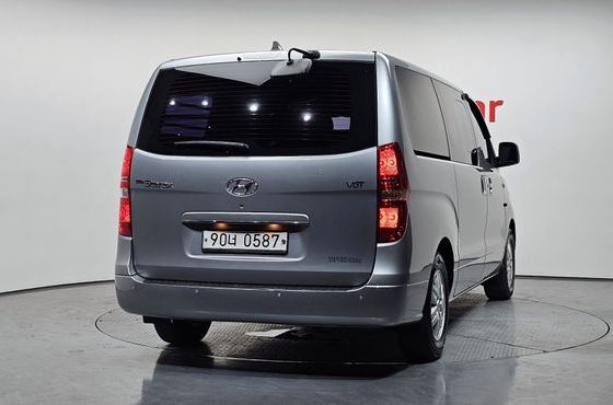 Hyundai Starex 5-Seater VAN Smart — пробег 104 412 км — фото 4 из 5