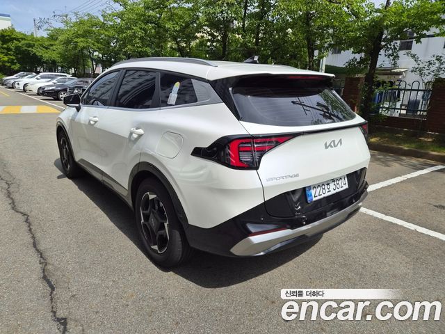 Kia Sportage Gasoline 1.6 Turbo 2WD Signature — пробег 16 000 км — фото 4 из 5