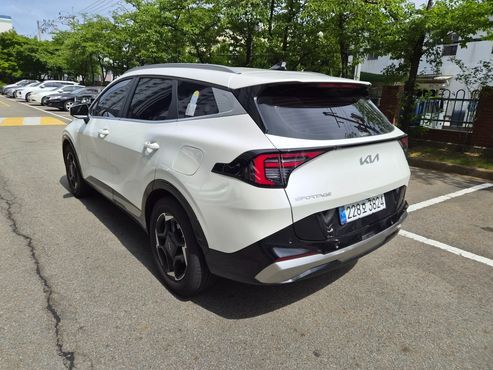 Kia Sportage Gasoline 1.6 Turbo 2WD Signature — пробег 16 000 км — фото 4 из 5