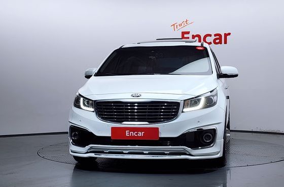 Kia Carnival 9-seater Prestige — пробег 37 201 км — фото 3 из 5