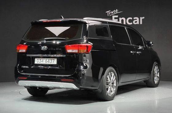 Kia Carnival 9-seater Prestige — пробег 154 814 км — фото 2 из 5
