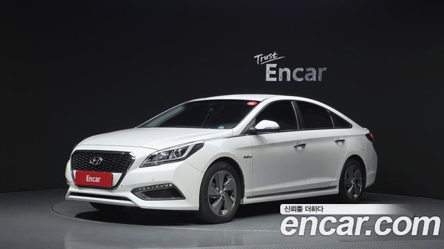 Hyundai Sonata 2.0 HEV Premium — пробег 165 875 км — фото 1 из 5