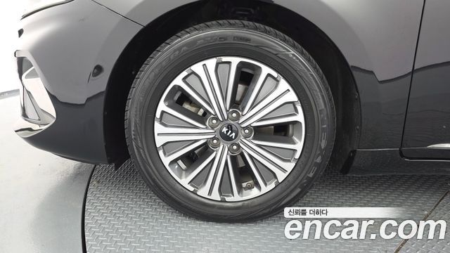 Kia K7 из Кореи Encar