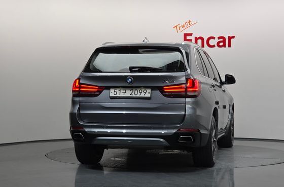 BMW X5 xDrive 30d — пробег 177 412 км — фото 4 из 5