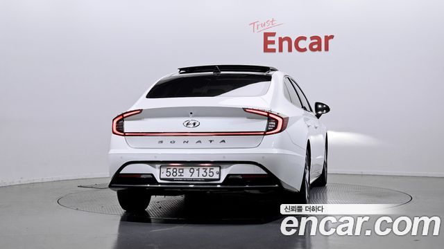 Hyundai Sonata 2.0 Premium — пробег 27 964 км — фото 4 из 5