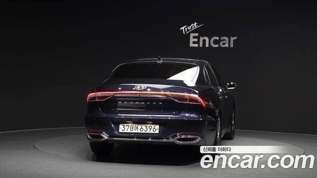 Hyundai Grandeur из Кореи Encar