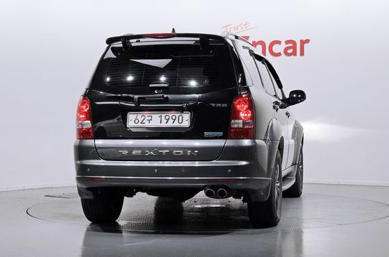 Ssangyong Rexton 4WD RX6 Brown Edition — пробег 118 284 км — фото 4 из 5