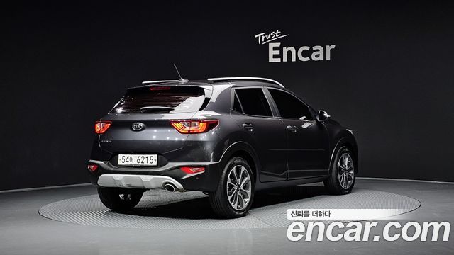 Kia Stonic из Кореи Encar