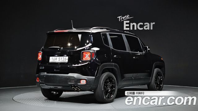Jeep Renegade 2.0 Diesel Limited AWD — пробег 64 971 км — фото 2 из 5
