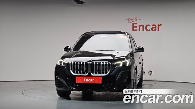 BMW X1 xDrive 20i M Sport — пробег 6 109 км — фото 3 из 5