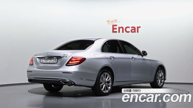 Mercedes-Benz E-Class из Кореи Encar