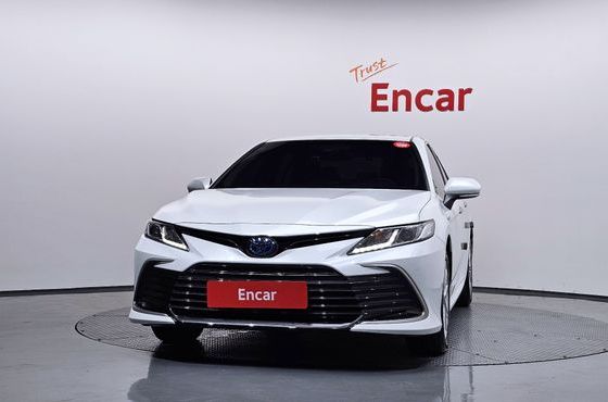 Toyota Camry 2.5 LE Hybrid — пробег 25 142 км — фото 3 из 5