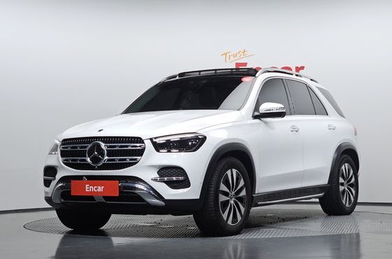 Mercedes-Benz GLE-Class GLE300d 4MATIC — пробег 30 191 км — фото 1 из 5