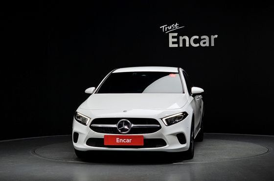 Mercedes-Benz A-Class A220 Hatchback — пробег 33 053 км — фото 3 из 5