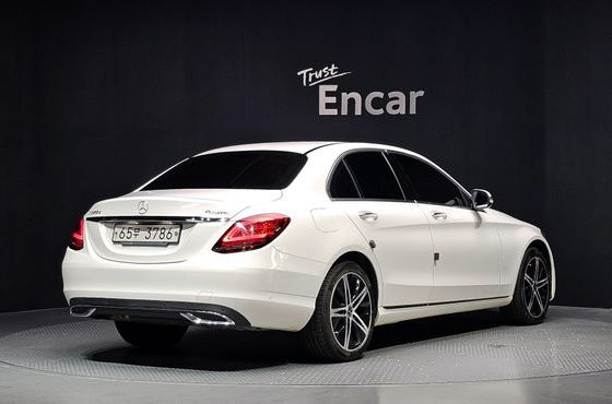 Mercedes-Benz C-Class C220 d 4MATIC Exclusive — пробег 65 831 км — фото 2 из 5