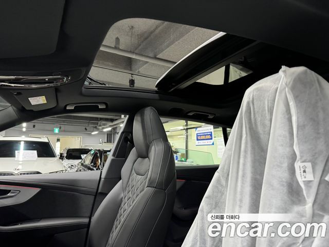 Audi Q8 55 TFSI Quattro Premium — пробег 12 км — фото 5 из 5