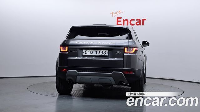 Land Rover Range Rover Evoque 2.0 TD4 SE — пробег 81 507 км — фото 4 из 5