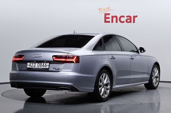Audi A6 35 TDI Quattro Premium C7 — пробег 93 789 км — фото 2 из 5