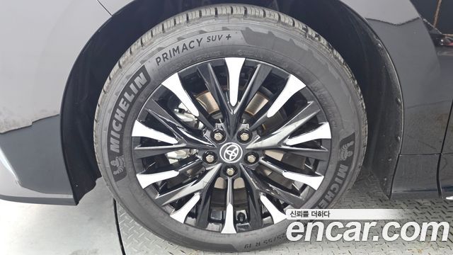 Toyota Alphard 2.5 HEV Executive AWD — пробег 3 795 км — фото 5 из 5