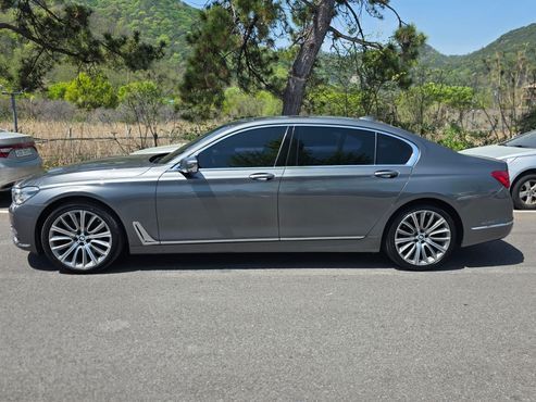 BMW 7-Series 750Li xDrive Luxury — пробег 132 265 км — фото 5 из 5
