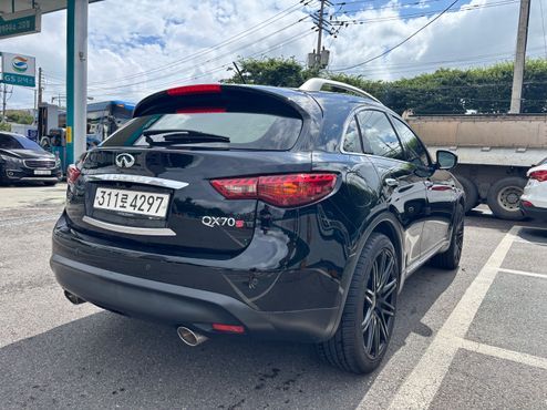 Infiniti QX70 3.0d AWD — пробег 133 340 км — фото 2 из 5